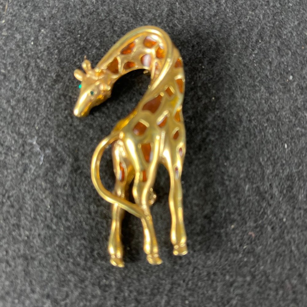 Vintage Giraffe Pin Gold Plated With Amber Enamel and Green Stones for Eyes